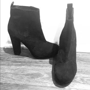 H&M Velvet Black High Heeled Boots